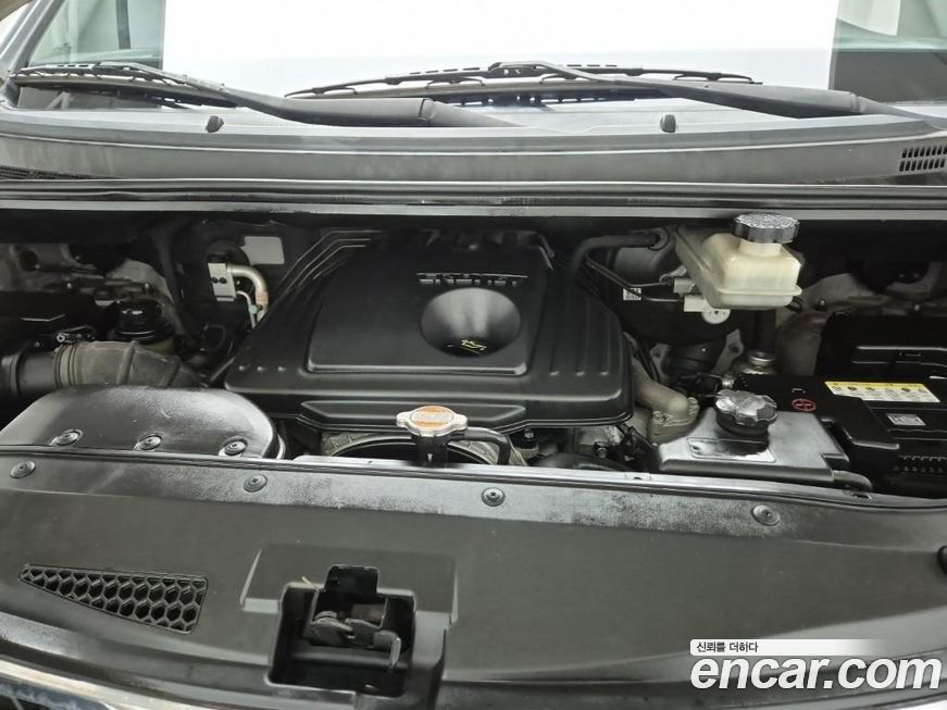 Hyundai Starex 2011