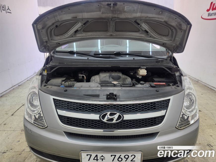 Hyundai Starex 2012