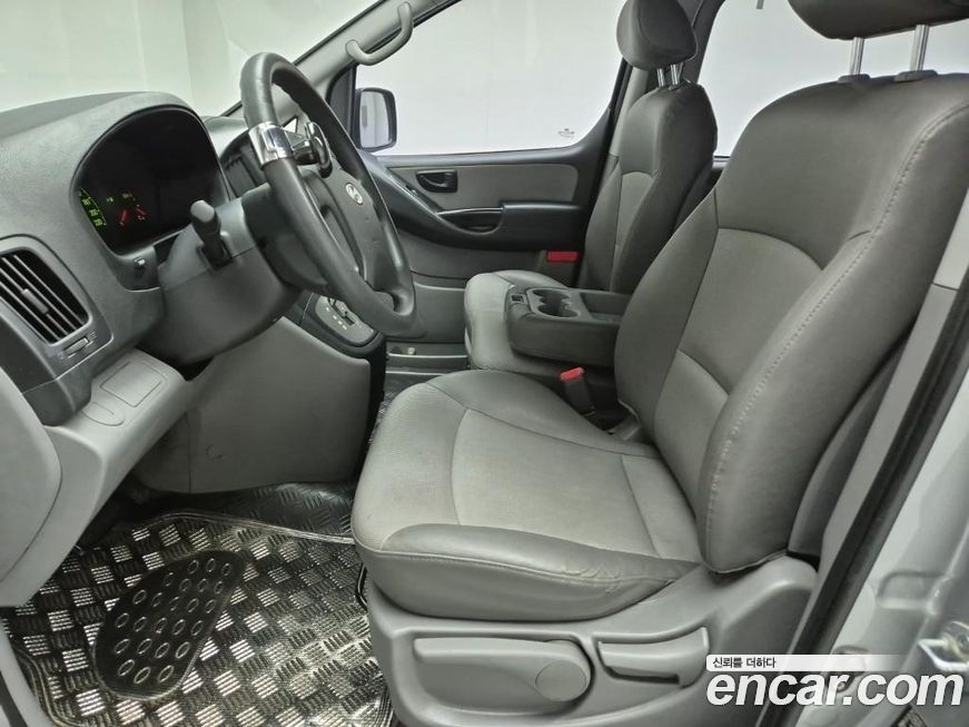 Hyundai Starex 2011