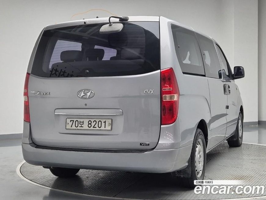 Hyundai Starex 2011