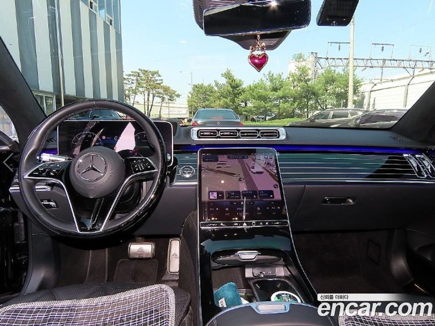 Mercedes-Benz S-Class 2023