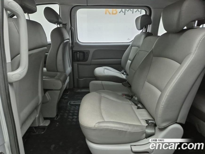 Hyundai Starex 2011