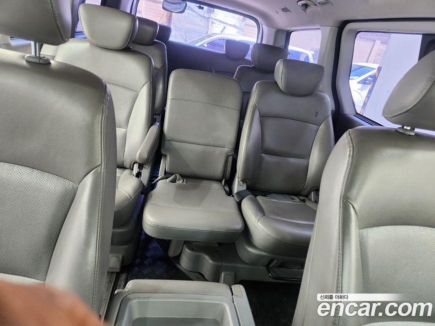 Hyundai Starex 2012