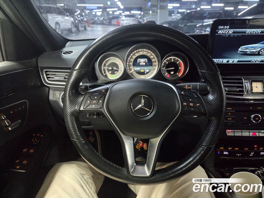 Mercedes-Benz E-Class 2016