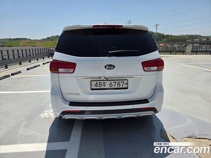 Kia Canival 2017