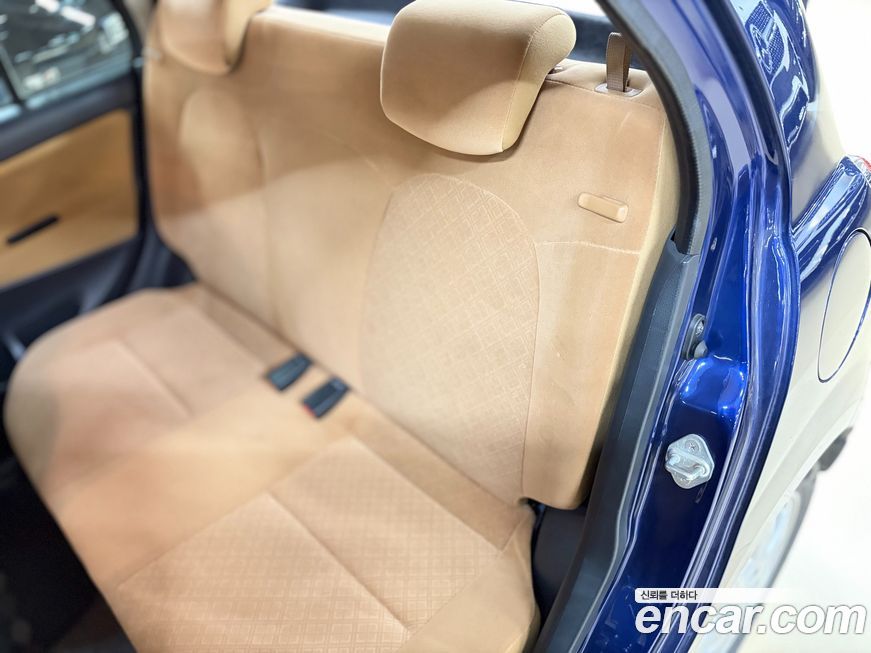 Daihatsu Mira Gino 2008