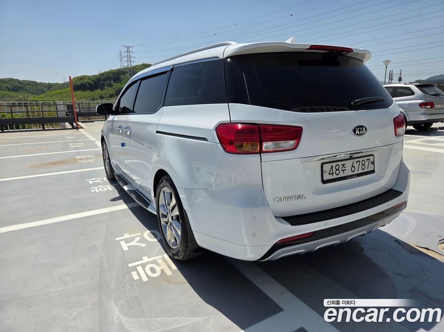 Kia Canival 2017