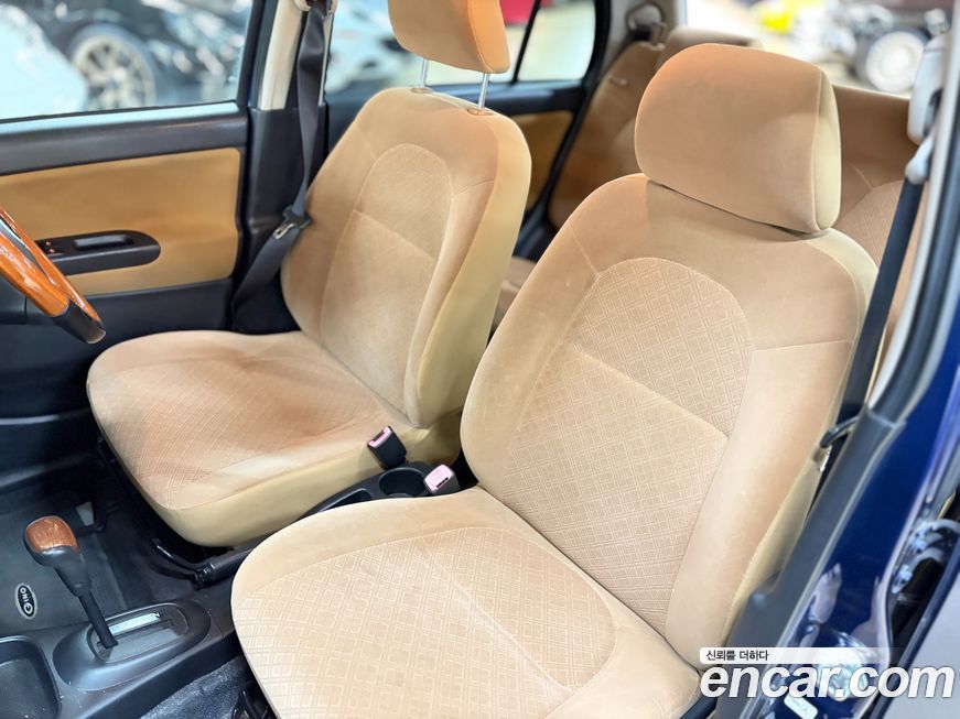 Daihatsu Mira Gino 2008