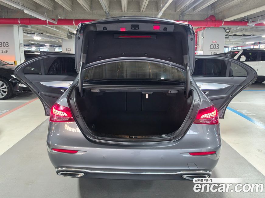 Mercedes-Benz E-Class 2021