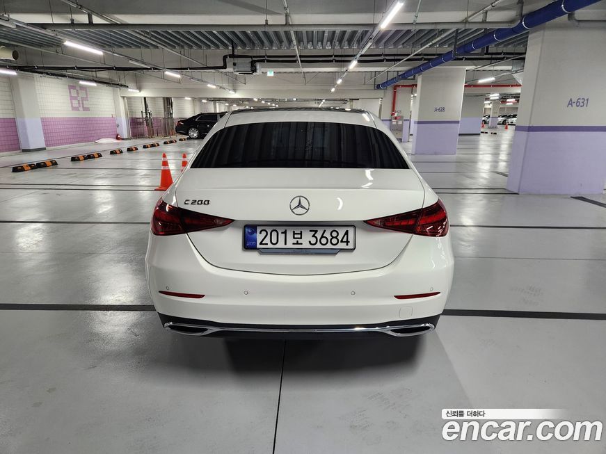 Mercedes-Benz C-Class 2025