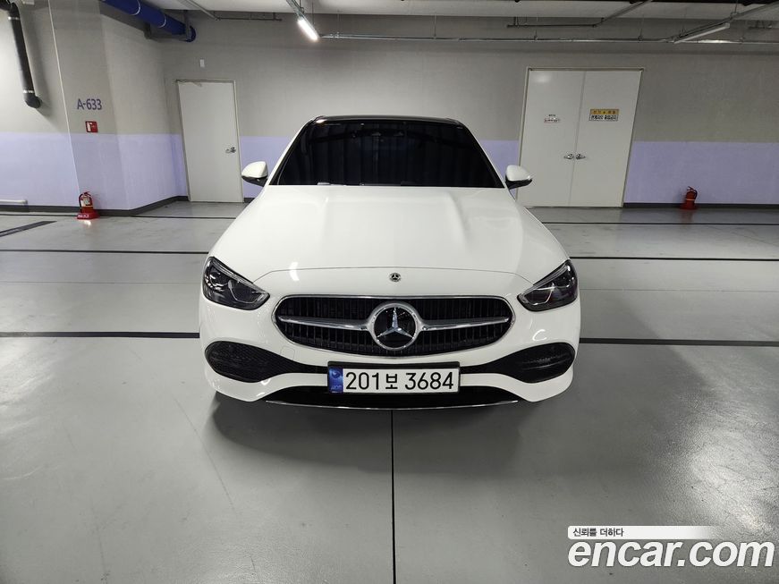 Mercedes-Benz C-Class 2025