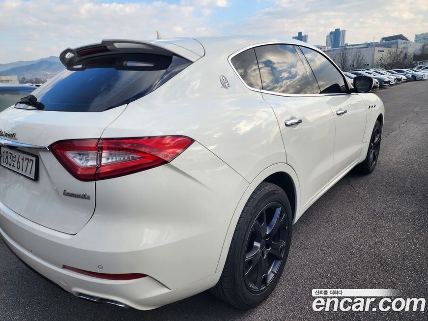 Maserati Levante 2018