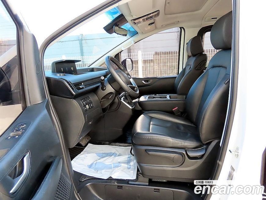 Hyundai Staria 2023