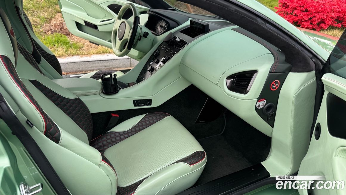 Astonmartin Vanquish 2016