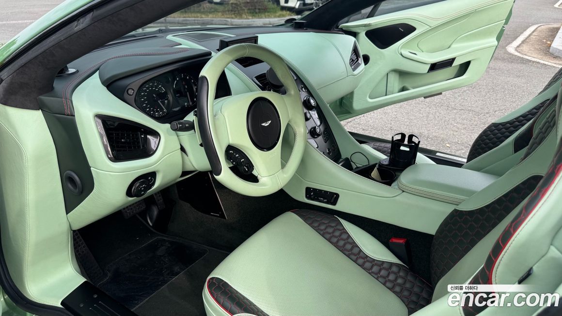 Astonmartin Vanquish 2016