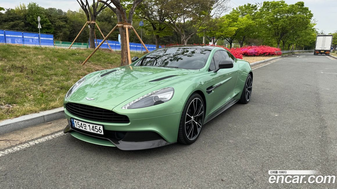 Astonmartin Vanquish 2016