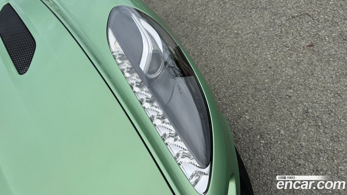 Astonmartin Vanquish 2016