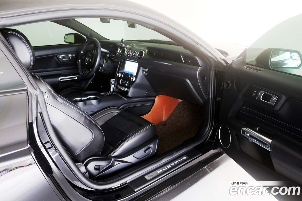 Ford Mustang 2020