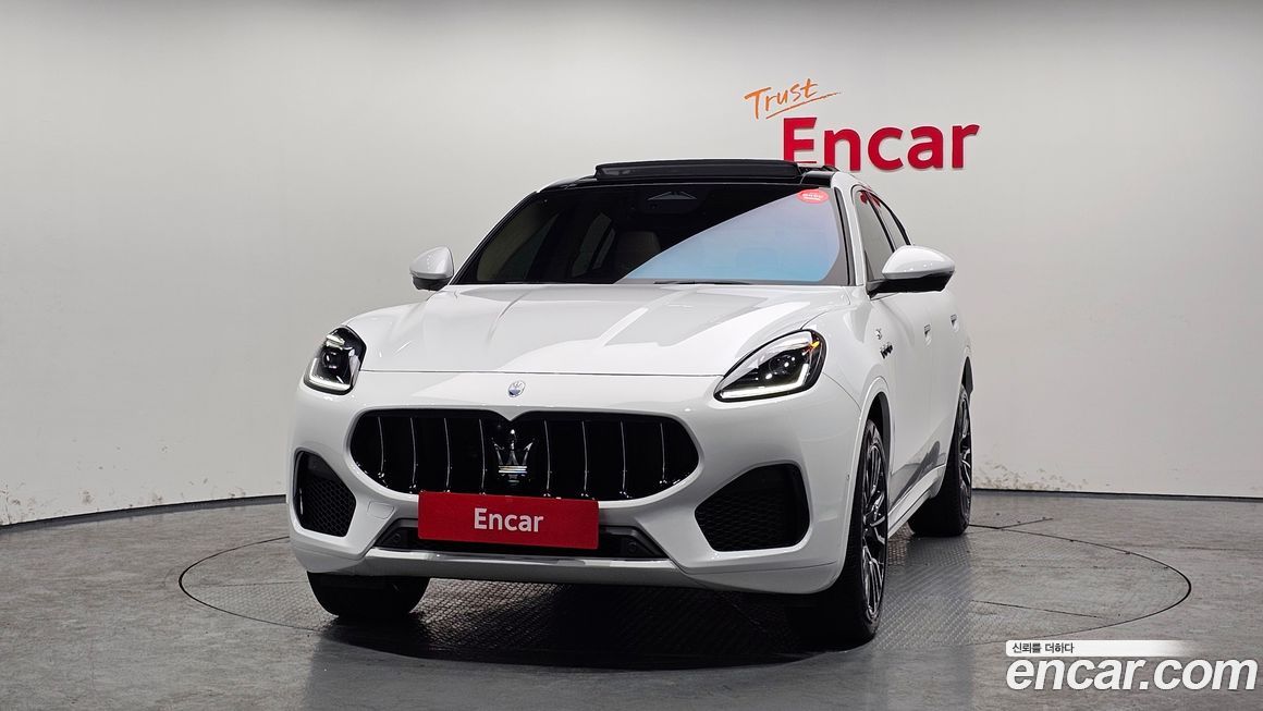 Maserati Grecale 2023