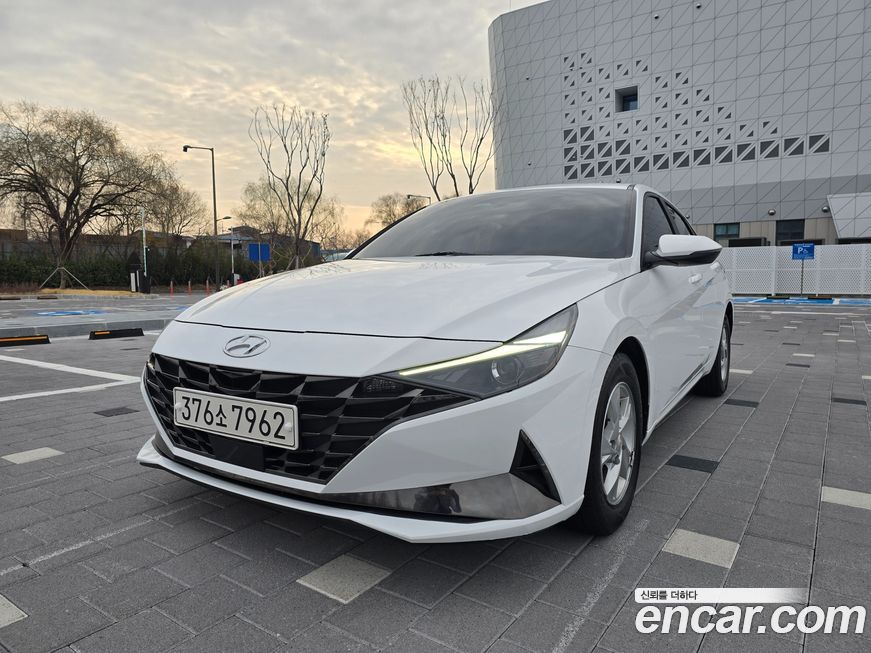 Hyundai AVANTE 2022