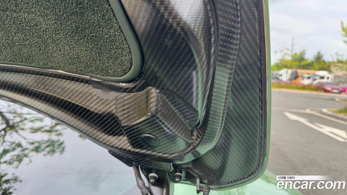 Astonmartin Vanquish 2016