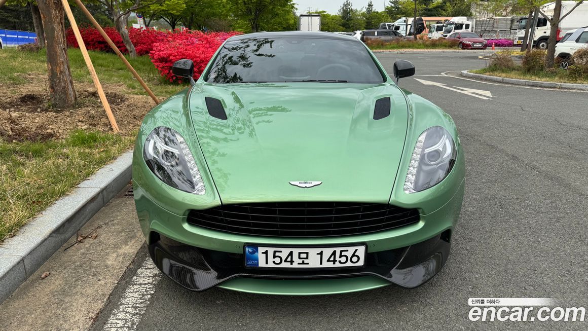 Astonmartin Vanquish 2016