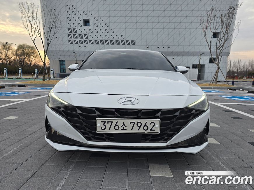 Hyundai AVANTE 2022