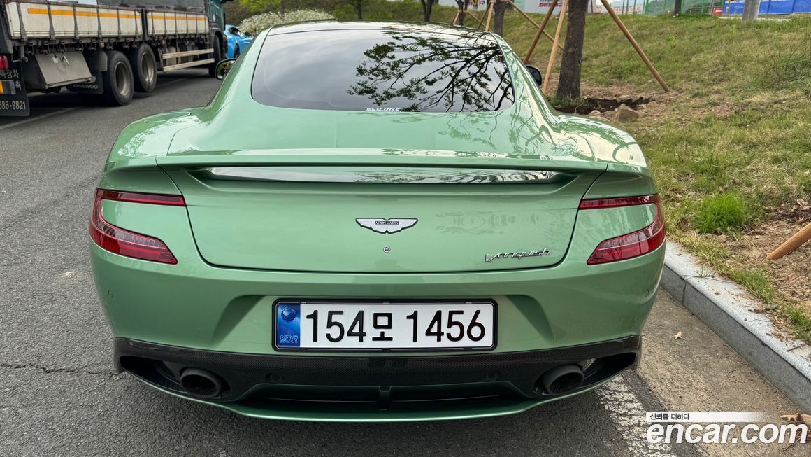 Astonmartin Vanquish 2016