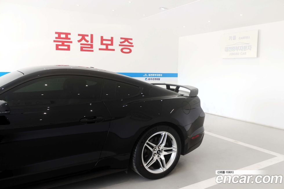 Ford Mustang 2020