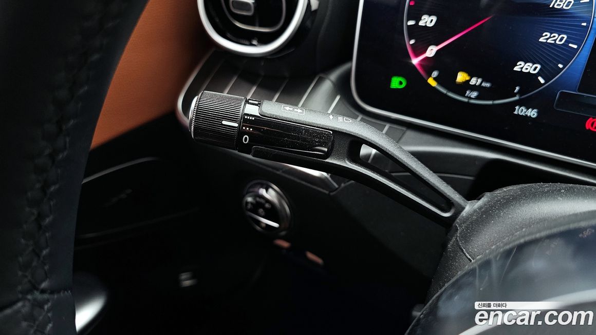 Mercedes-Benz C-Class 2024