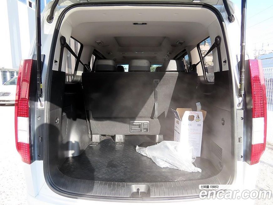 Hyundai Staria 2023