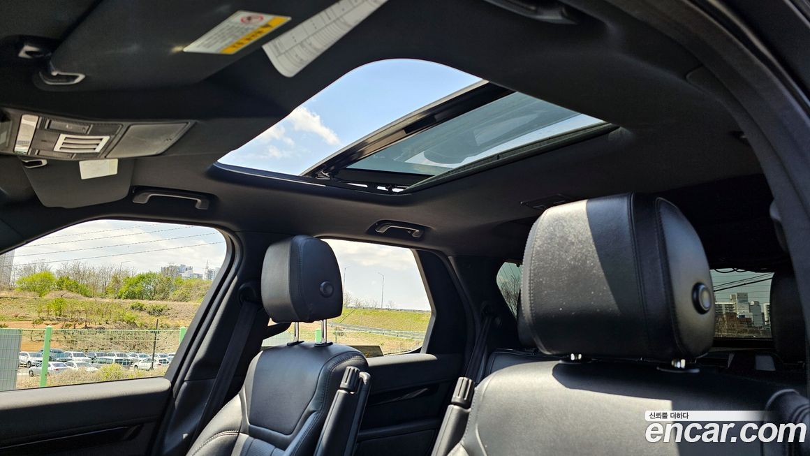 Land Rover Discovery 2019
