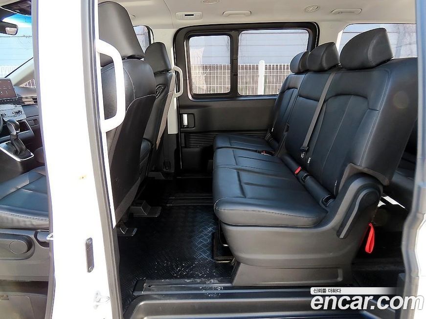Hyundai Staria 2023