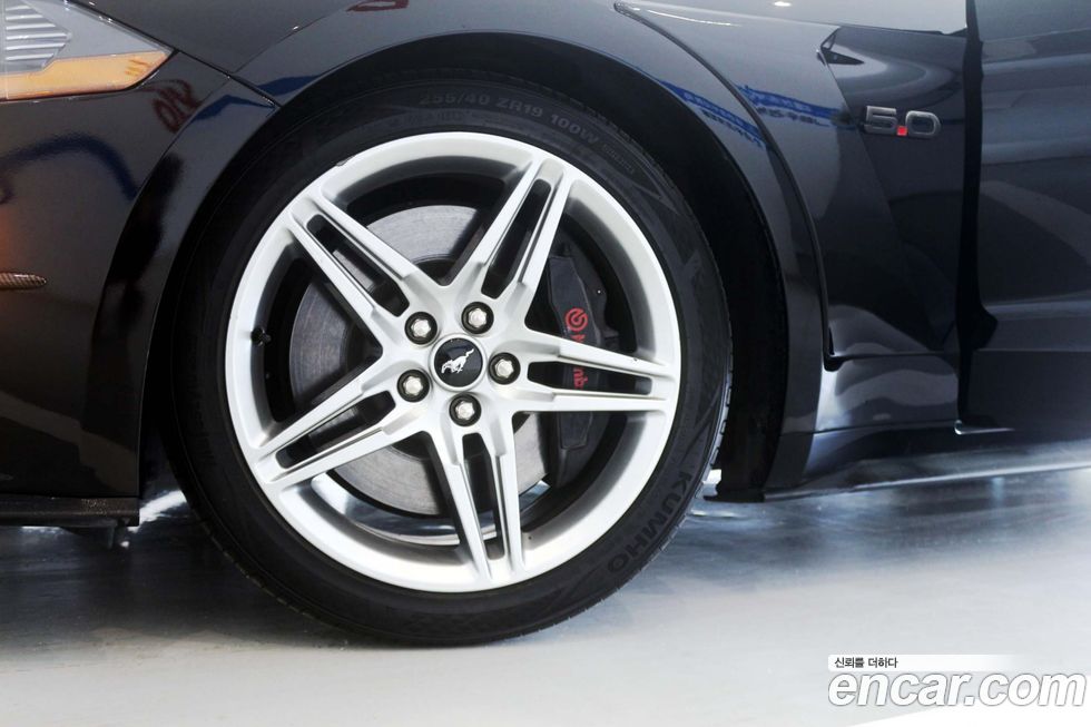 Ford Mustang 2020