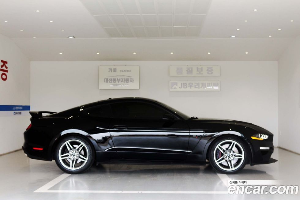 Ford Mustang 2020