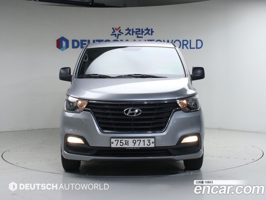 Hyundai Starex 2018