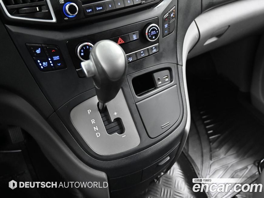 Hyundai Starex 2018