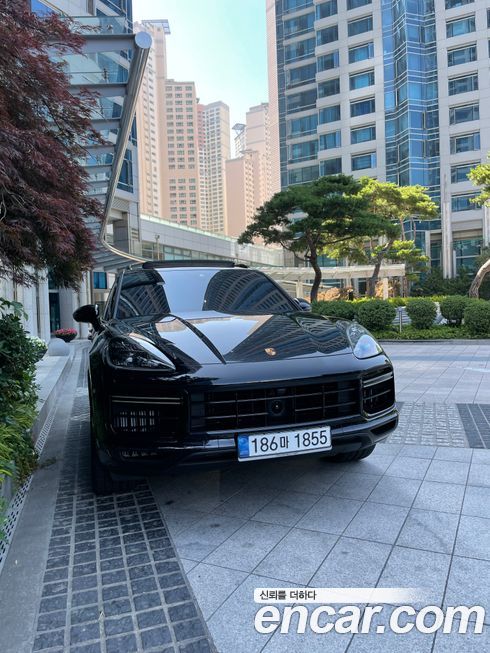 Porsche Cayenne 2021