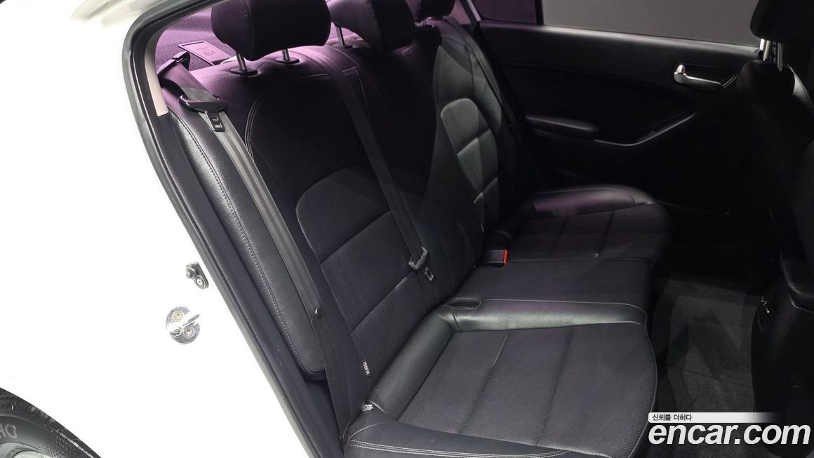 Kia K3 2015