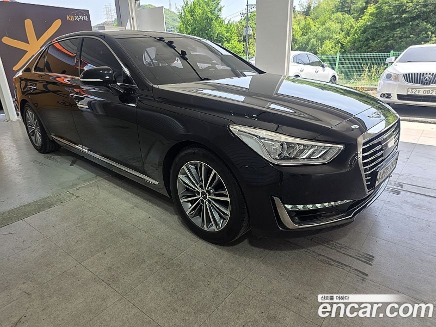 Genesis EQ900 2018