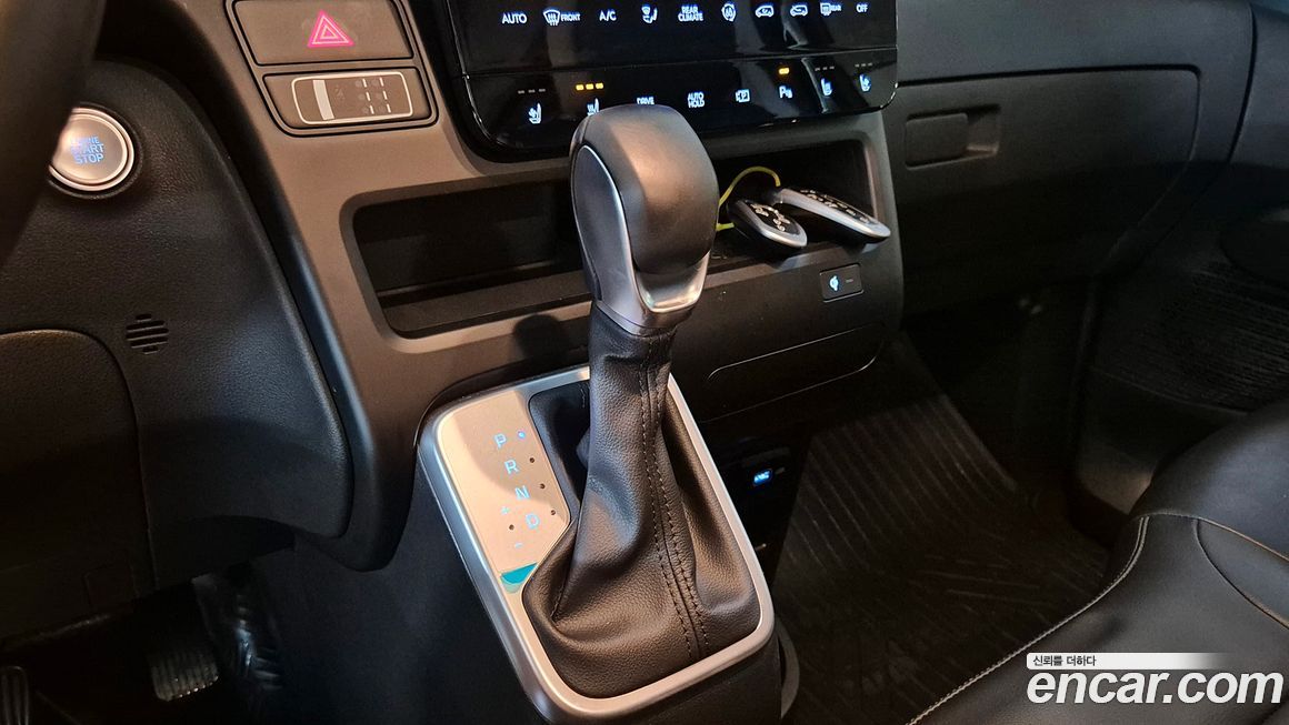 Hyundai Staria 2022