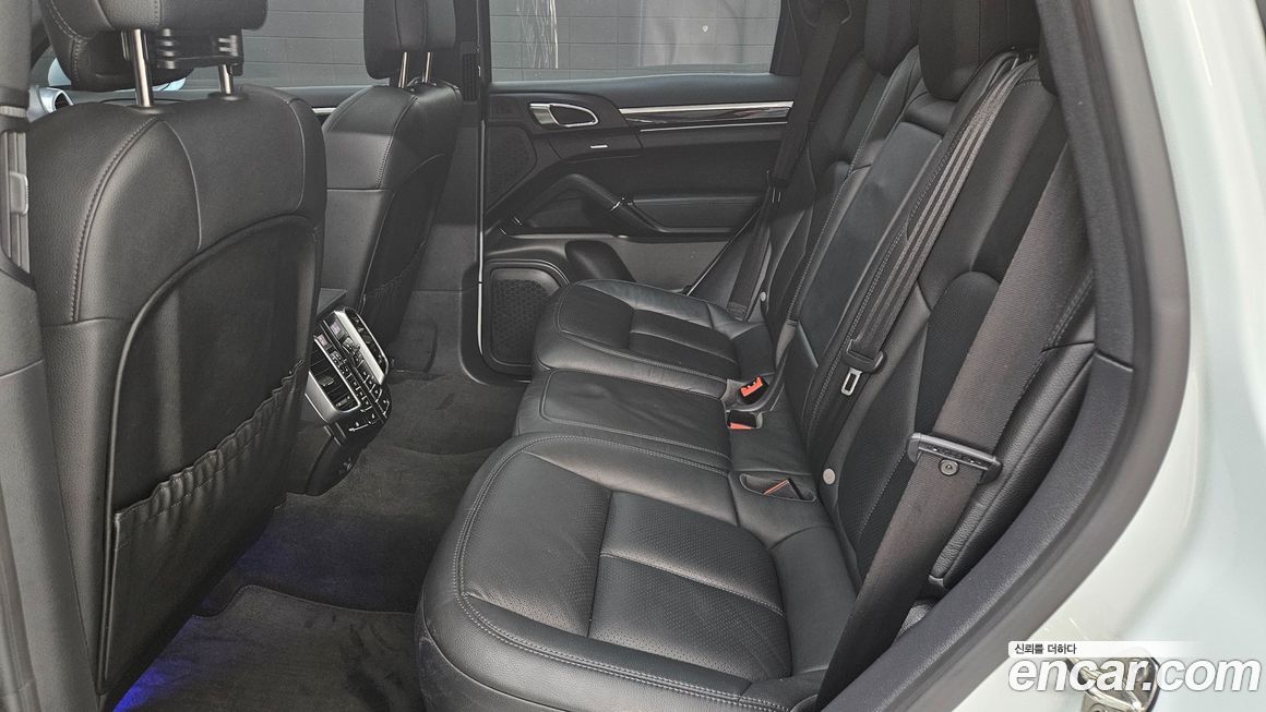 Porsche Cayenne 2016