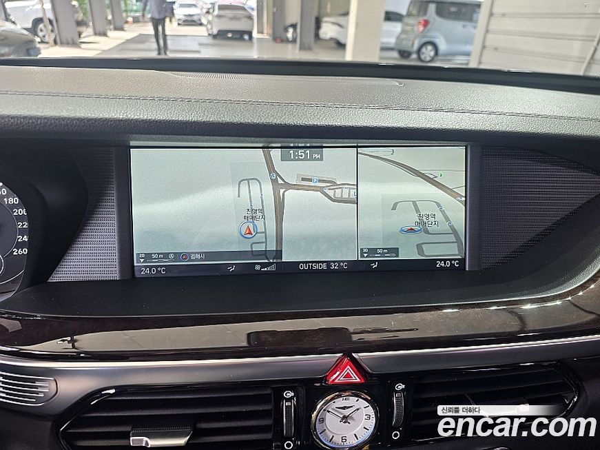 Genesis EQ900 2018