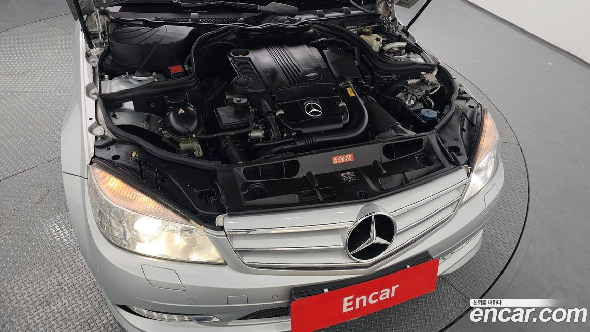 Mercedes-Benz C-Class 2011