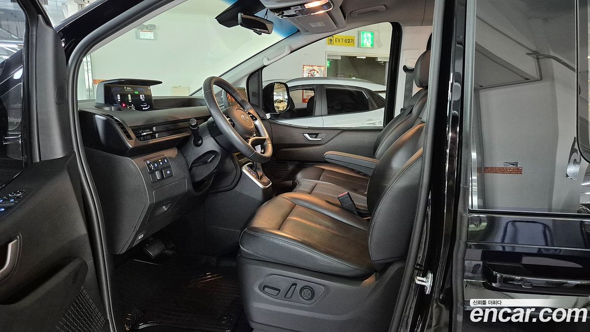 Hyundai Staria 2022