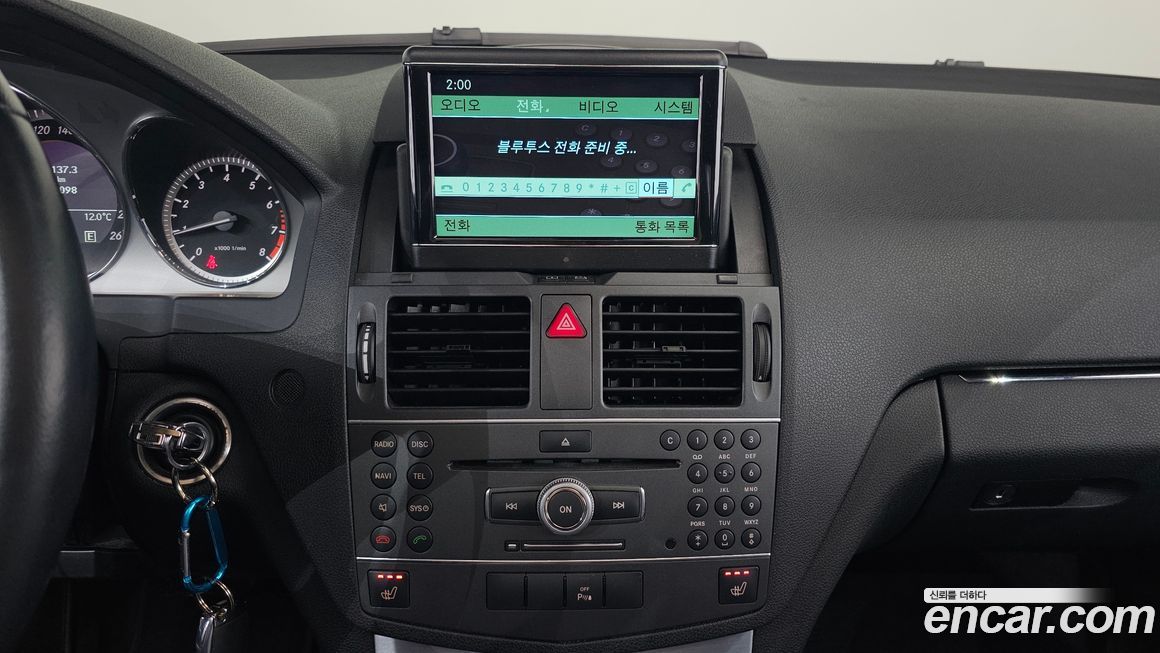 Mercedes-Benz C-Class 2011