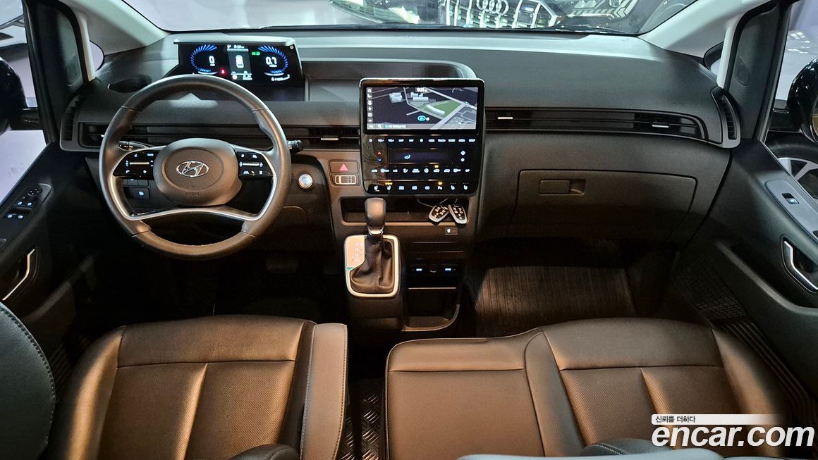Hyundai Staria 2022