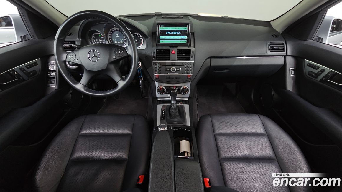 Mercedes-Benz C-Class 2011