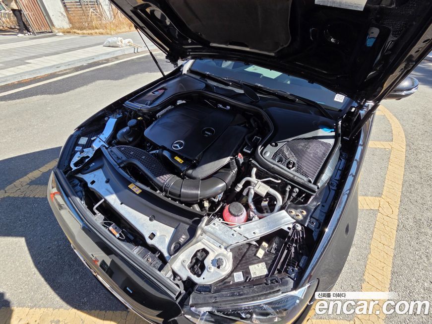 Mercedes-Benz E-Class 2022