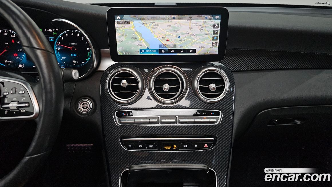 Mercedes-Benz GLC-Class 2021